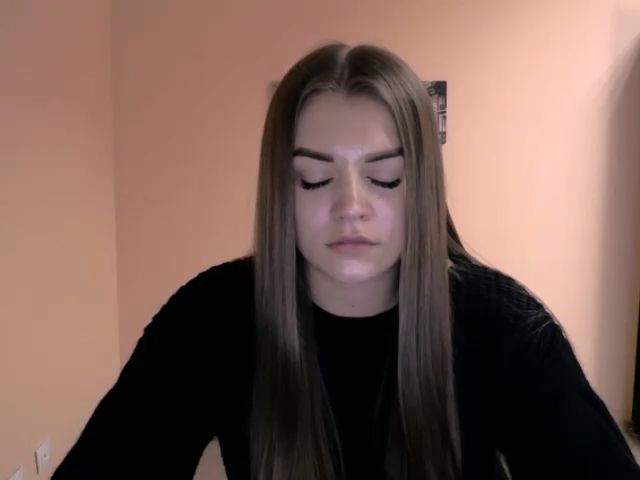 Live sex webcam photo for TaliaKristen #269728959