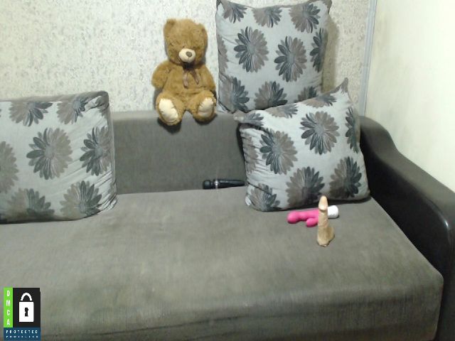 Live sex webcam photo for Sweet_Hilke4U #269820779