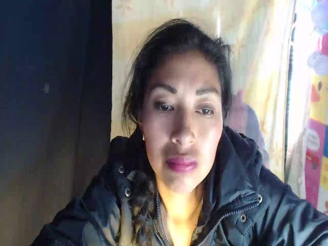 Live sex webcam photo for CHILENITAHOT #269751843