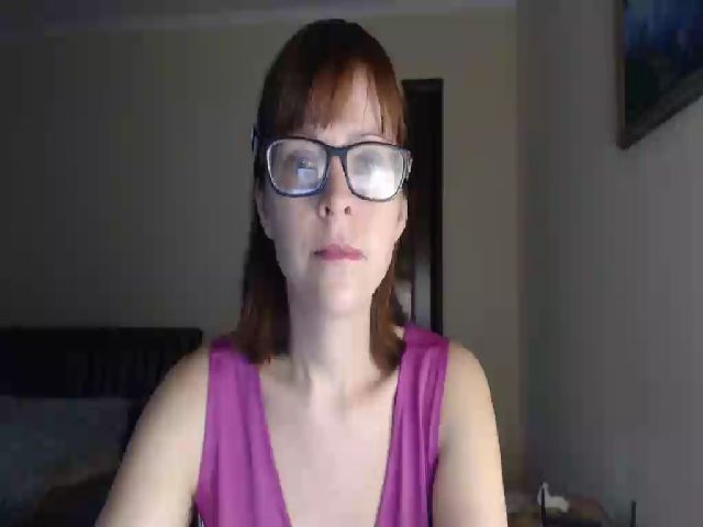 Live sex webcam photo for SmallUniverse #269733088