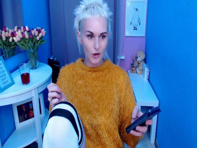 Live sex webcam photo for XJG99 #269736491