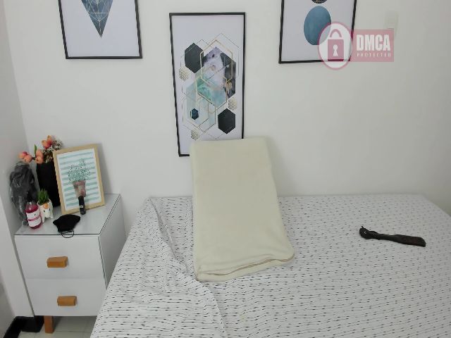 Live sex webcam photo for Caylin_jordan #269739033