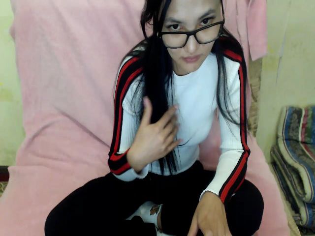 Live sex webcam photo for Maki__ #269737603
