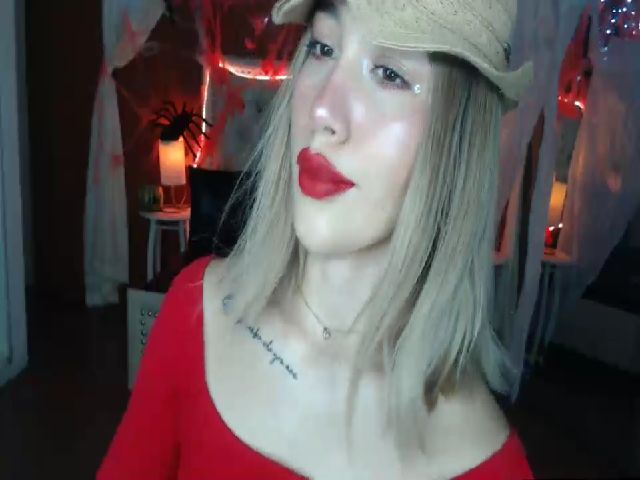 Live sex webcam photo for Vicky_Guzman #269737684