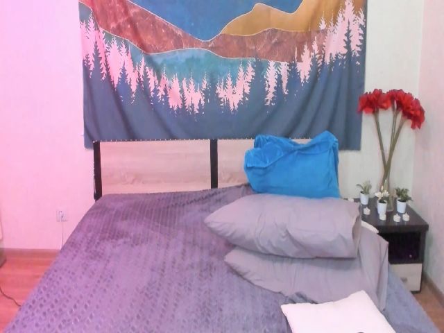 Live sex webcam photo for O1iv1a #269755565