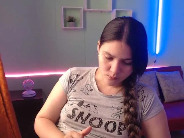 Live sex webcam photo for hanna-queen21 #269740636