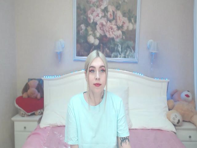 Live sex webcam photo for AmaliaDiva #269793690