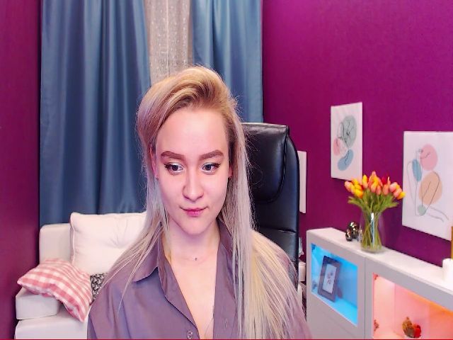 Live sex webcam photo for Kara_Smith #269788972