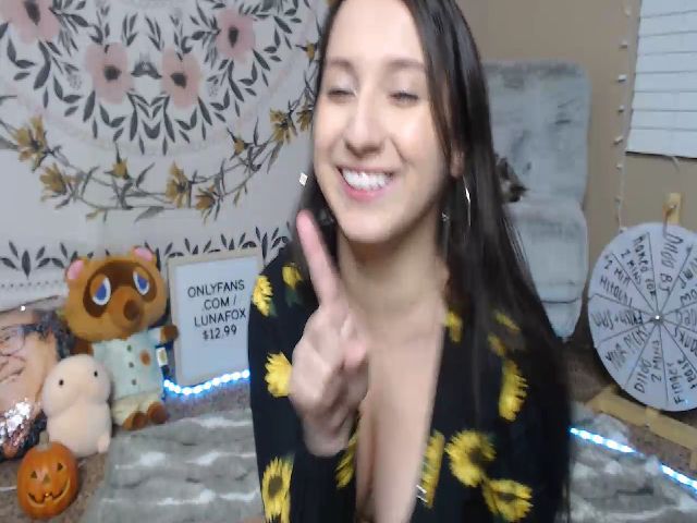 Live sex webcam photo for Luna_Fox_ #269727264
