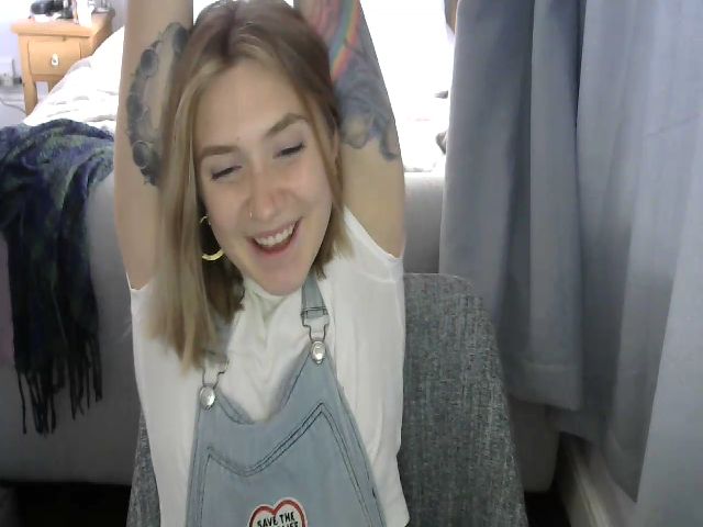 Live sex webcam photo for Tattoo_bbgirl #269736749