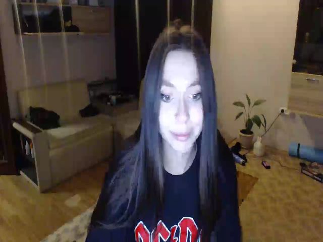 Live sex webcam photo for SonyaKotik #269739301
