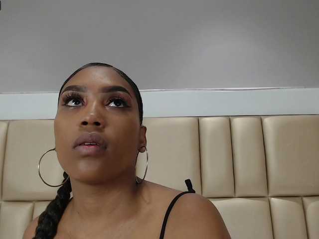 Live sex webcam photo for Megalyn #269735810