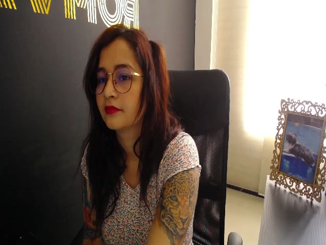 Live sex webcam photo for MissTiara_ #269737568