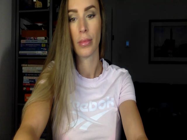 Live sex webcam photo for ImAprilLove #269728483