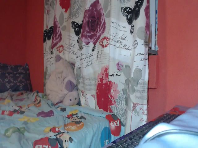 Live sex webcam photo for HOT_JULLYXXX #269780305