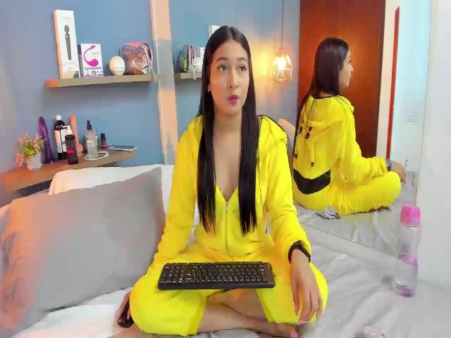 Live sex webcam photo for Emily_narvaez #269755729