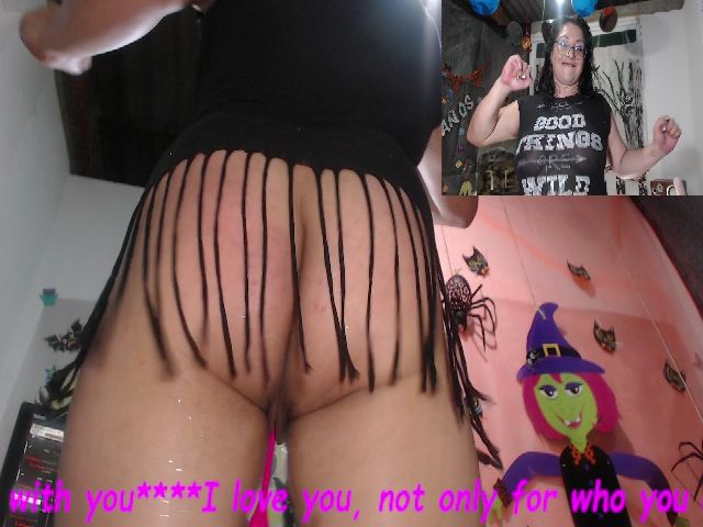 Live sex webcam photo for Emmarocker #269815361