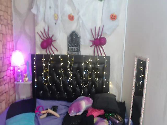 Live sex webcam photo for Kimmy_banks #269736516