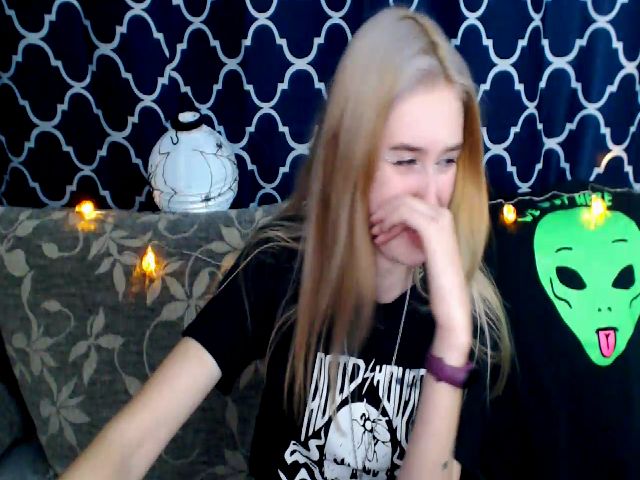 Live sex webcam photo for Honey_dream #269758471