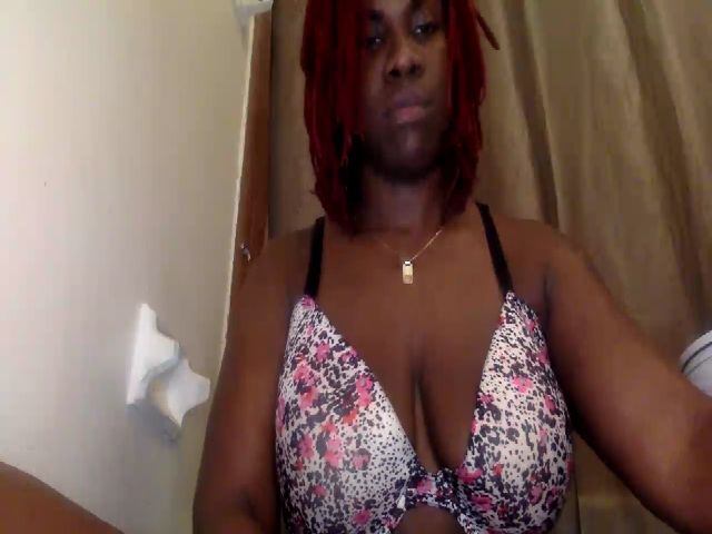 Live sex webcam photo for Candyrain007 #269738439