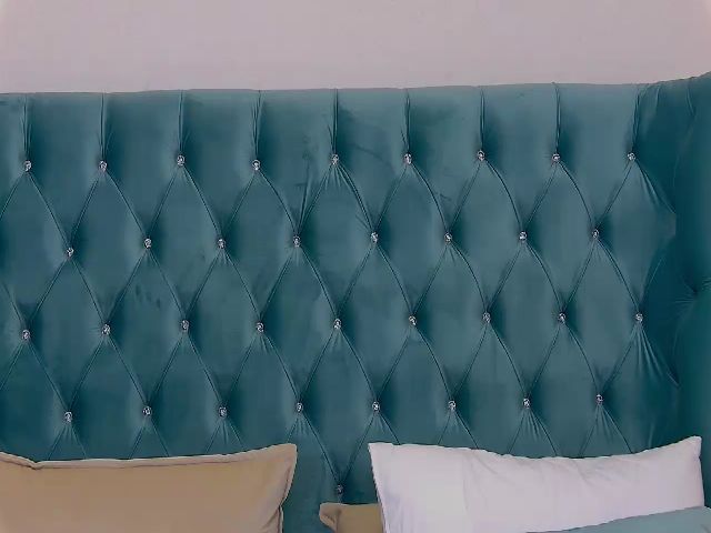 Live sex webcam photo for PetiteBerry #269737180