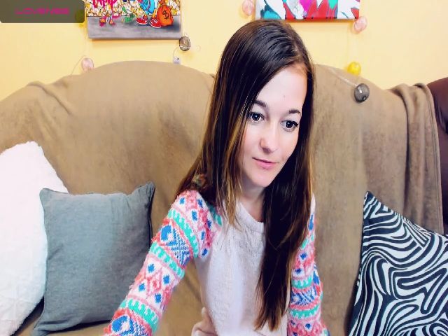 Live sex webcam photo for TinyKrisss #269733692