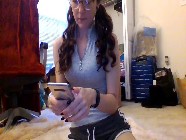 Live sex webcam photo for NightNymph666 #269737396