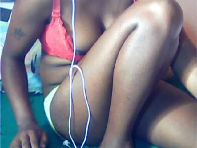 Live sex webcam photo for Errah #269741366