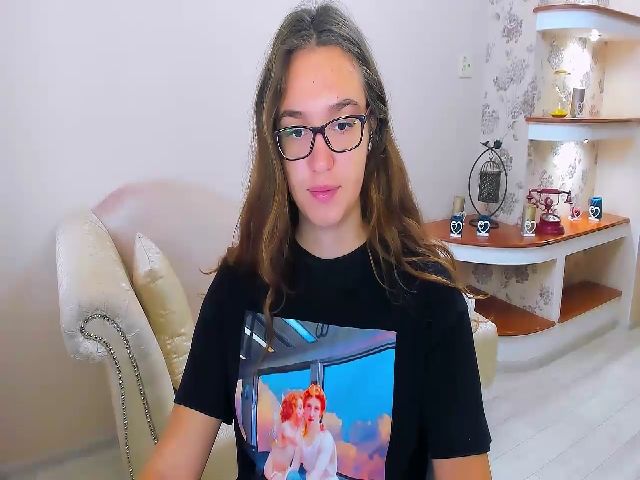 Live sex webcam photo for Littlee_Devil #269731753