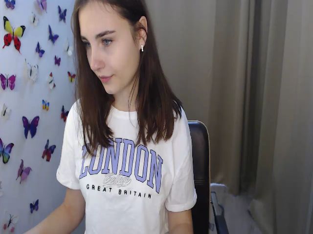Live sex webcam photo for LaneyGrey #287890257