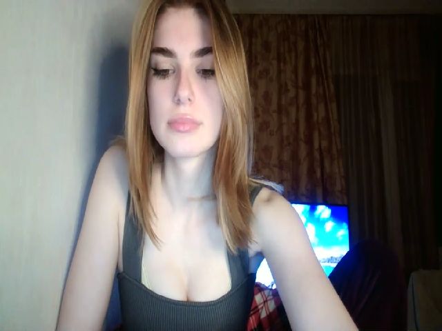 Live sex webcam photo for Babyyygirrrl #269753634