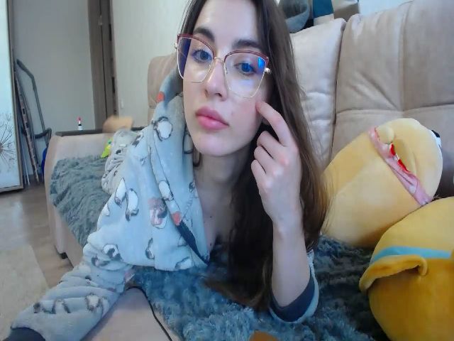 Live sex webcam photo for RunawayMilly #269729651