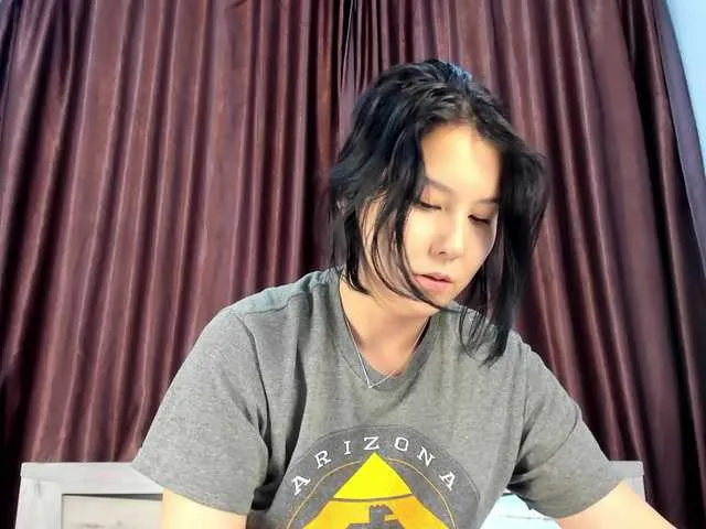 Live sex webcam photo for autumn-frost #269735123