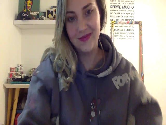 Live sex webcam photo for Alicenicolle #269726939