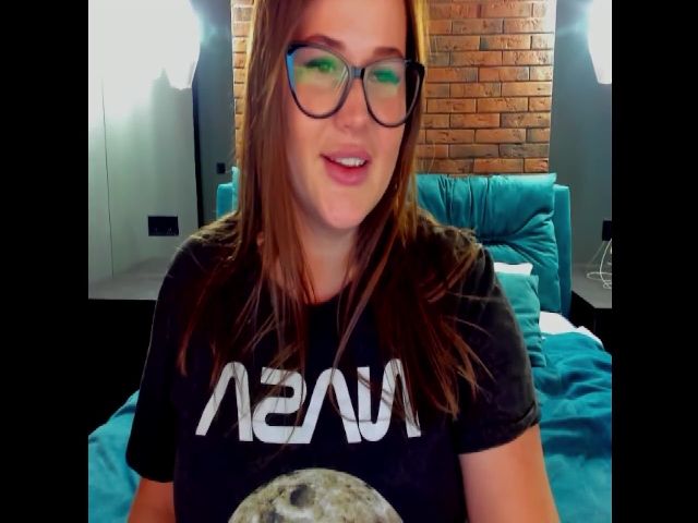 Live sex webcam photo for Cheeky_Nerd #269738389