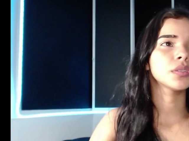 Live sex webcam photo for Gabi17a #269726781