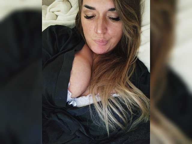 Live sex webcam photo for Wennice #269730410