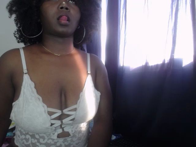 Live sex webcam photo for Dirtylilixx #269734509