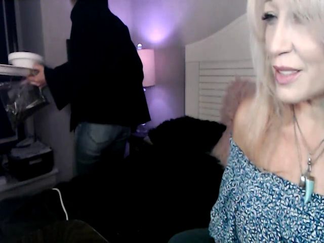 Live sex webcam photo for PeggyStar__ #269812221