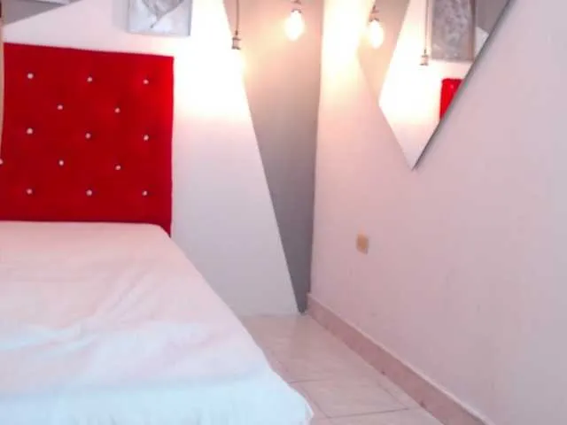 Live sex webcam photo for MAIANHARRY2 #269740073
