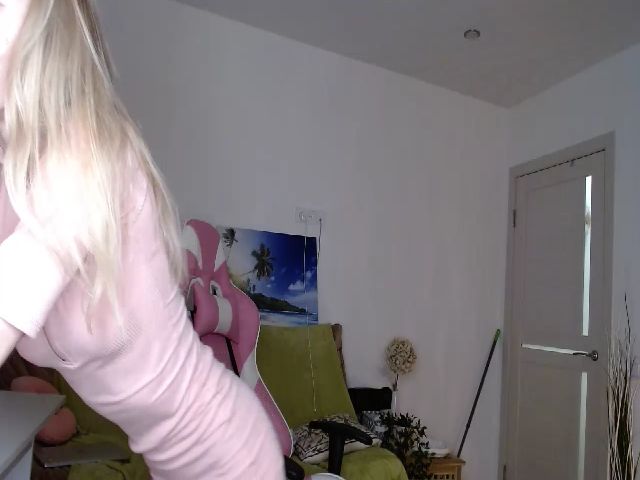 Live sex webcam photo for Alielli #269784519