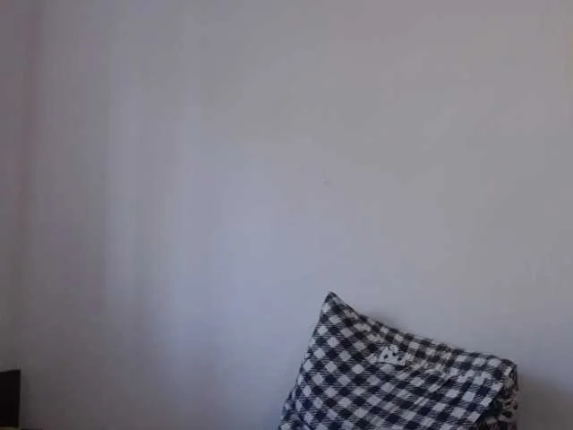Live sex webcam photo for Leyla-Smile17 #269904674