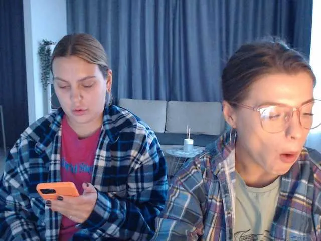 Live sex webcam photo for BugaGirls #269903963