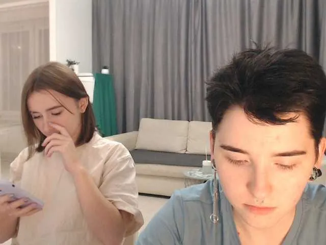 Live sex webcam photo for BugaGirls #270033456