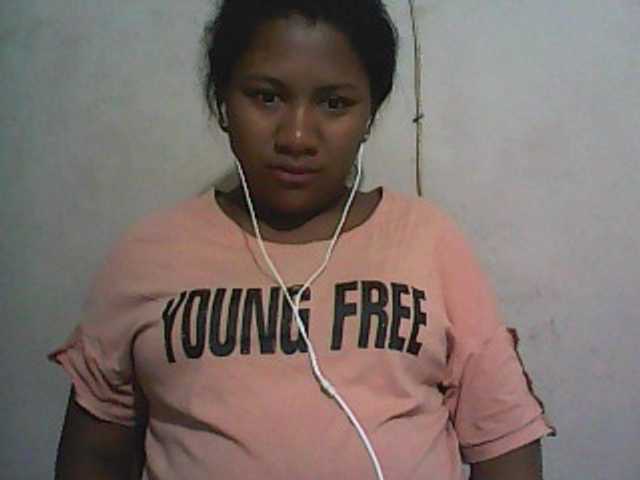 Live sex webcam photo for mybigass15 #269824509