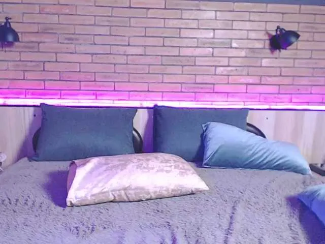 Live sex webcam photo for full-moon #269904971