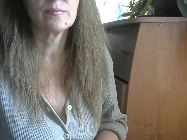 Live sex webcam photo for Sonya48 #270034578