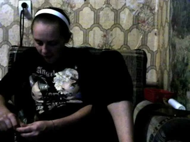 Live sex webcam photo for REPTILIAY #270035180