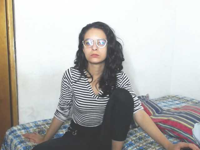 Live sex webcam photo for Maddyebela24 #269905644