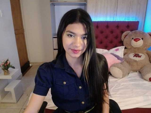 Live sex webcam photo for littlevonne17 #269826729